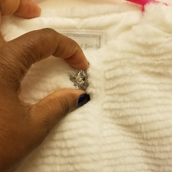 Faux Fur Cropped Coat - Picture 5 of 5